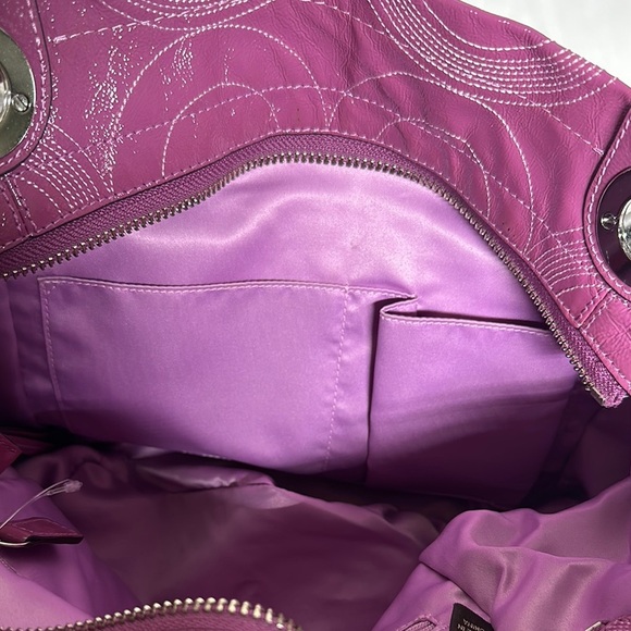 Coach Pink Tote Bag with Signature Design - Picture 14 of 15